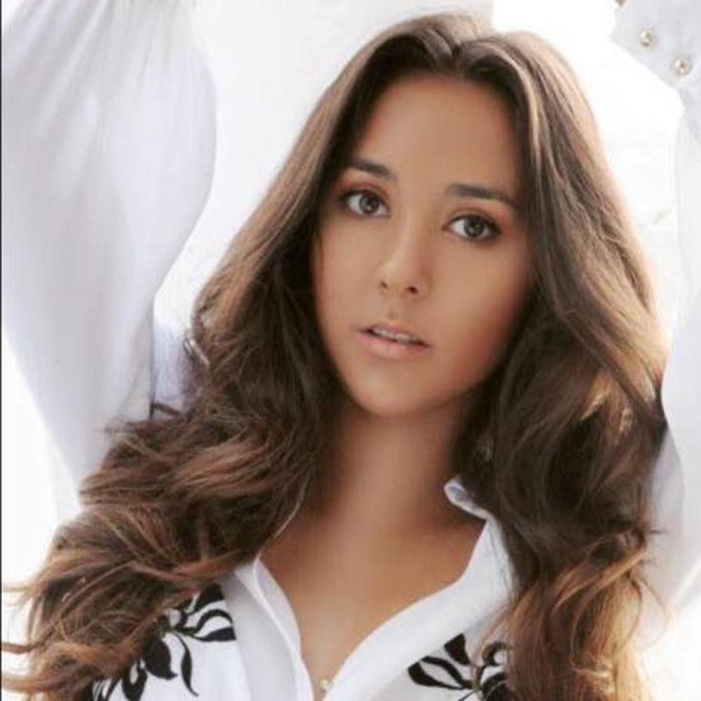 Meet your Posher, Andrea